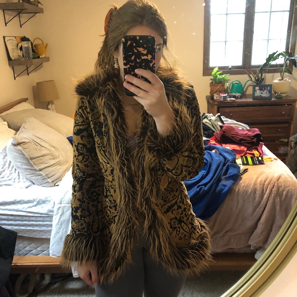 Fur collared coat